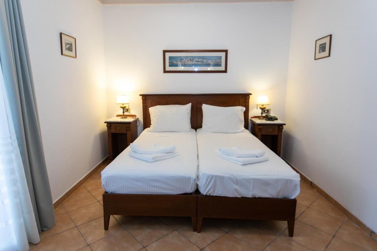 Magda'S Hotel Apartments Parga Exterior photo