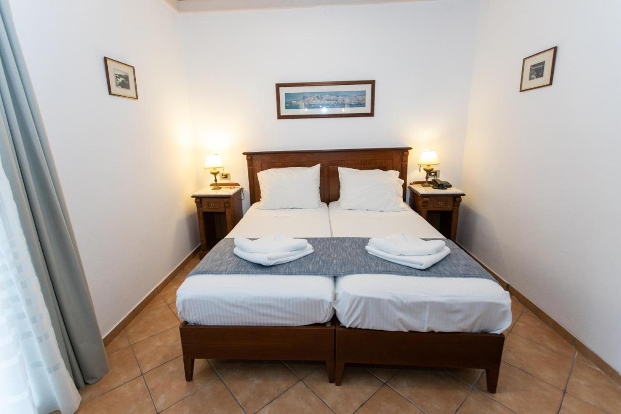 Magda'S Hotel Apartments Parga Exterior photo