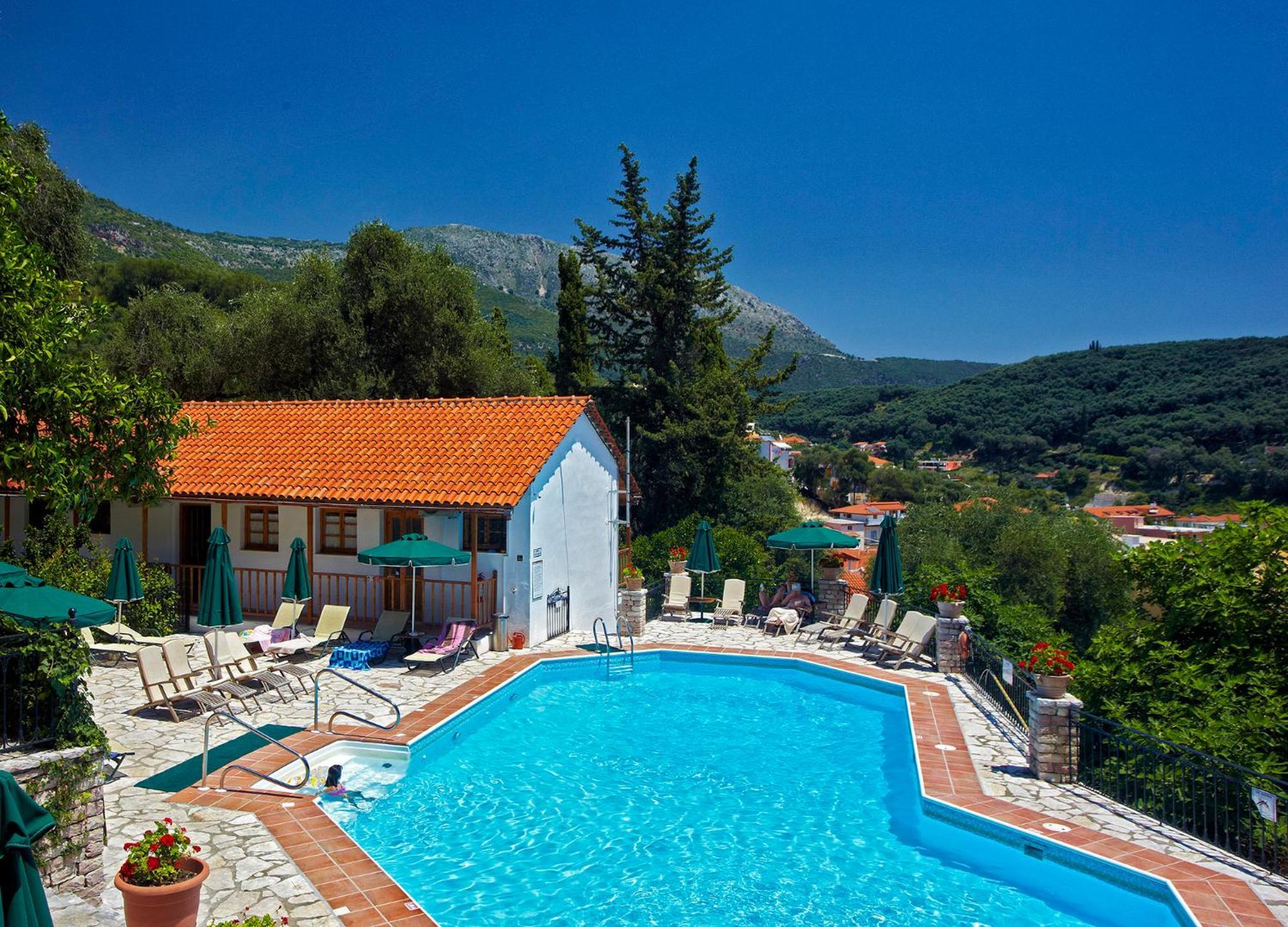 Magda'S Hotel Apartments Parga Exterior photo