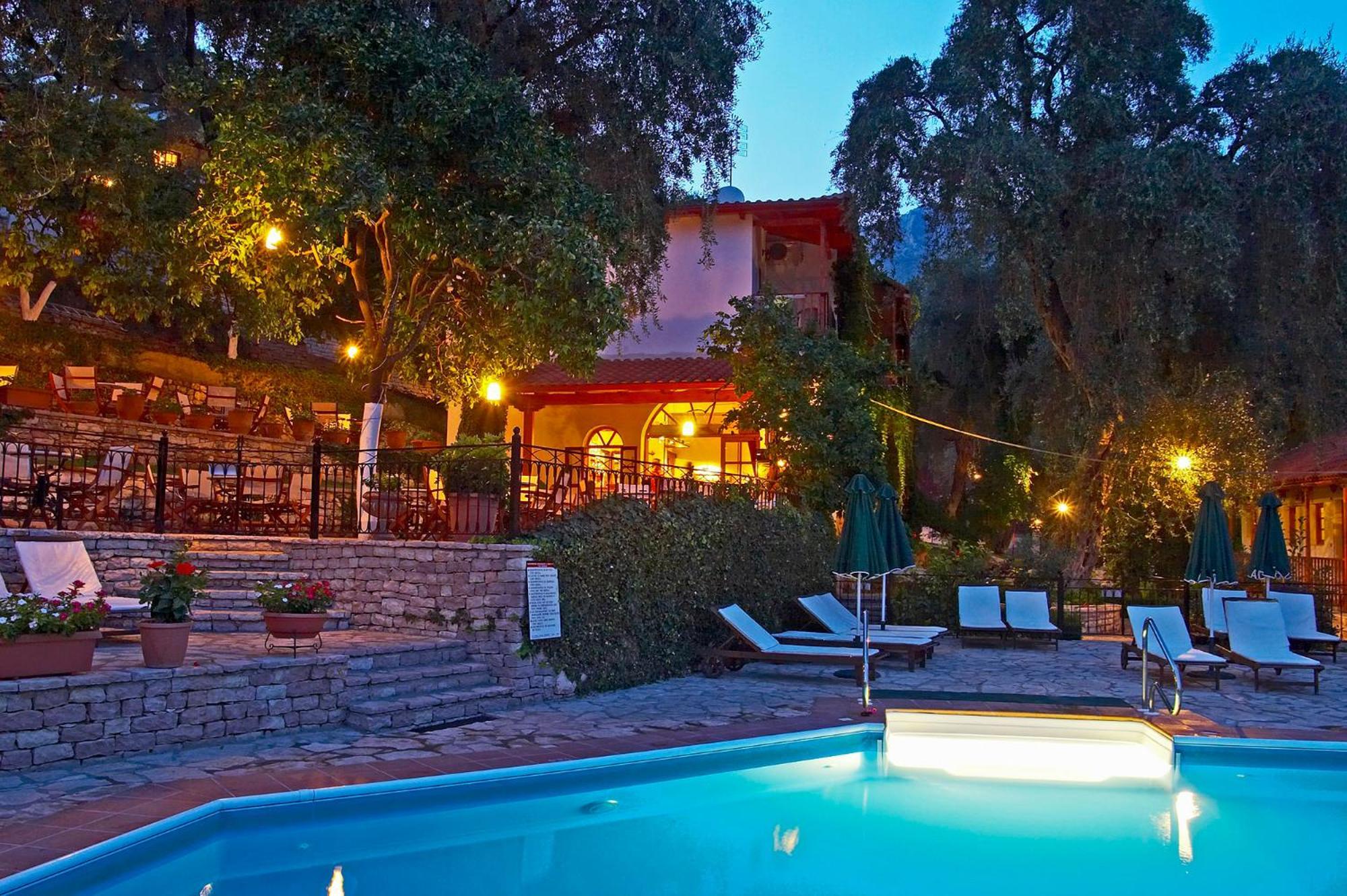 Magda'S Hotel Apartments Parga Exterior photo