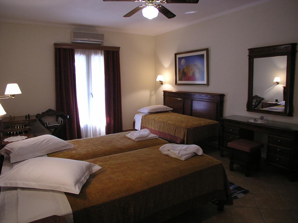 Magda'S Hotel Apartments Parga Room photo